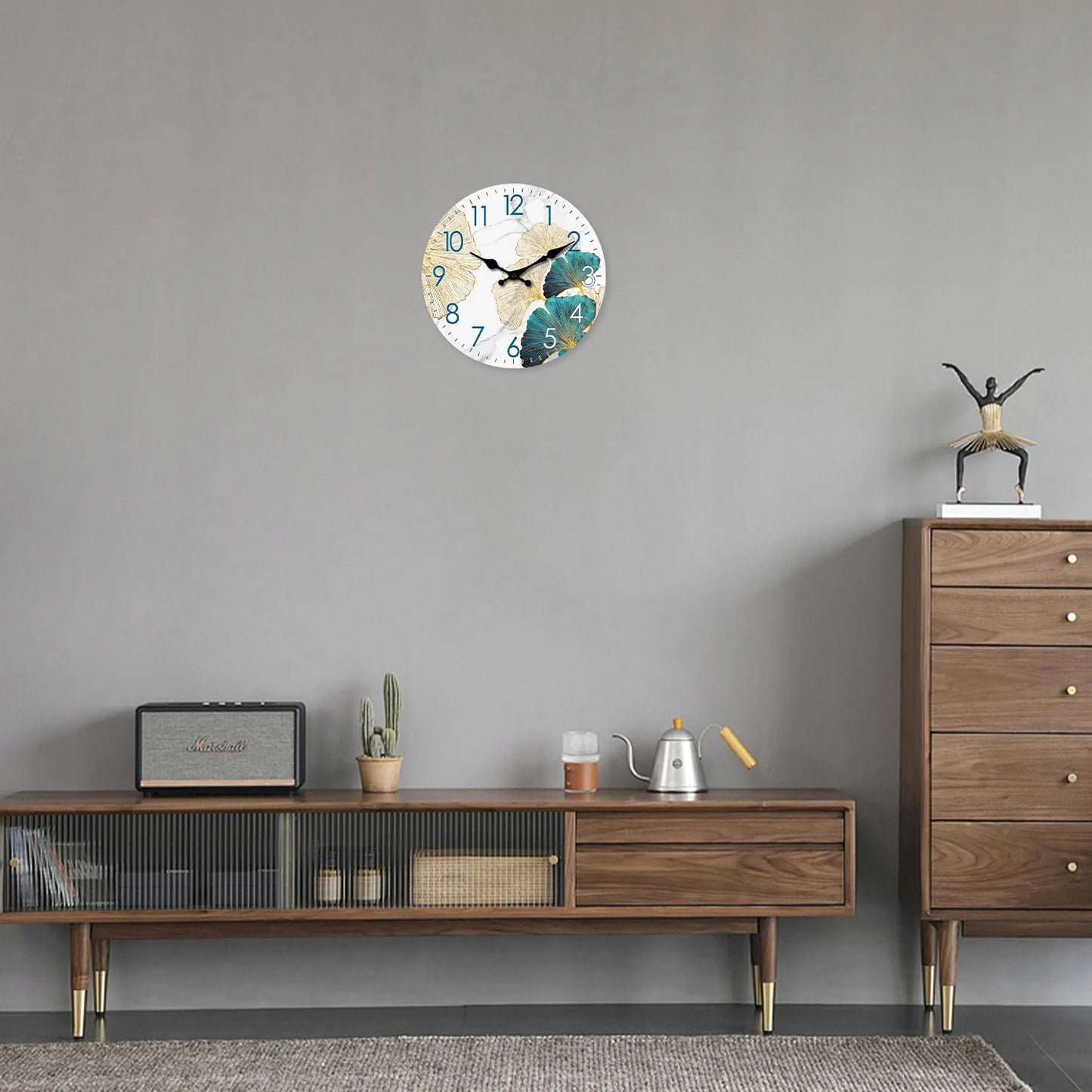 Modern Stylish Ginkgo Leaf Pattern Wooden Wall Clock for Living Room, Bedroom, Kitchen, Home Decoration, Silent Quartz Clock, Holiday Gift, 10 Inches, 12 Inches (No Battery)