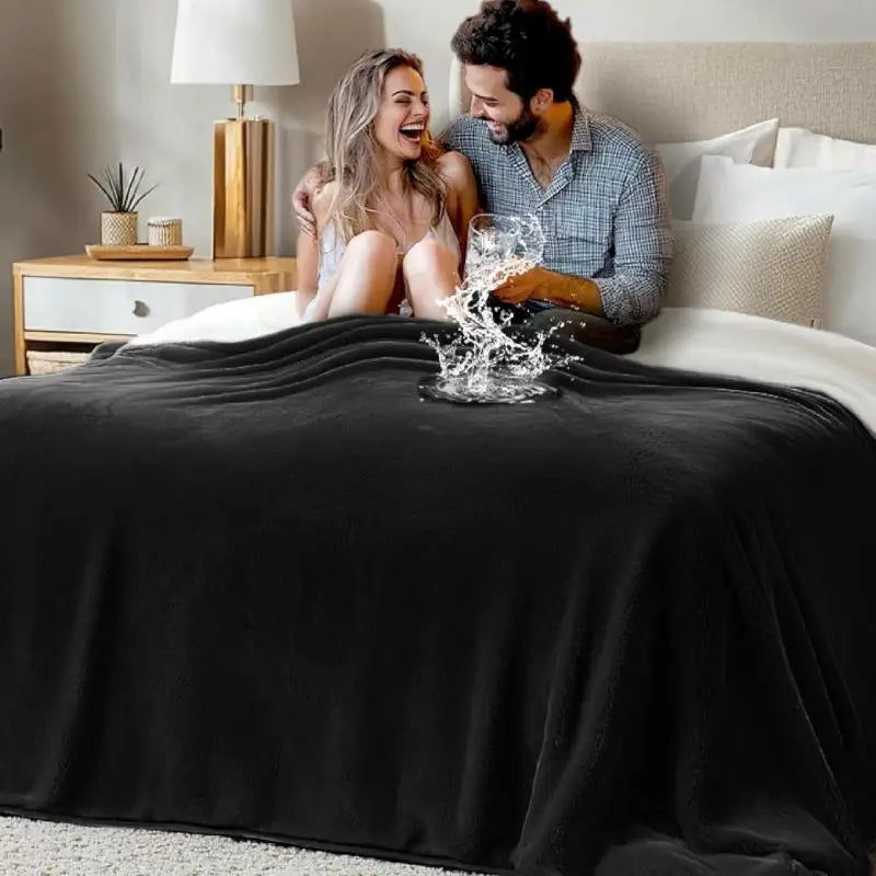 Waterproof Blanket for Bed Sofa Couch, Water Resistant Blanket,Reversible Leakproof Bed Cover for Adults Elderly Pets