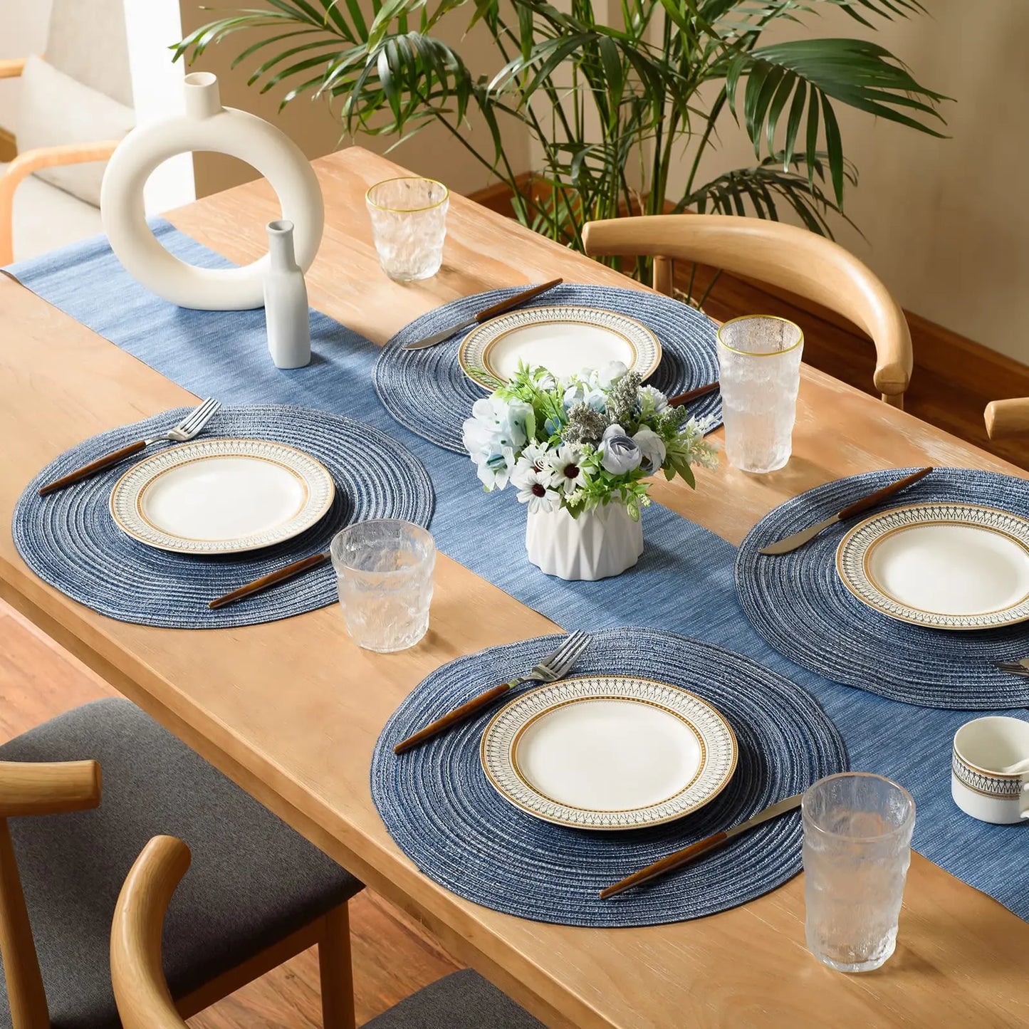 Round Braided Placemats Set of 4 Place mats for Dining Tables Woven Heat Resistant Table Mats