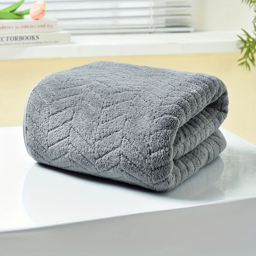 High Quality Thick Coral Velvet Bath Towels, Soft and Absorbent Towels, Sports Beach Towels for Home and Hotel Use