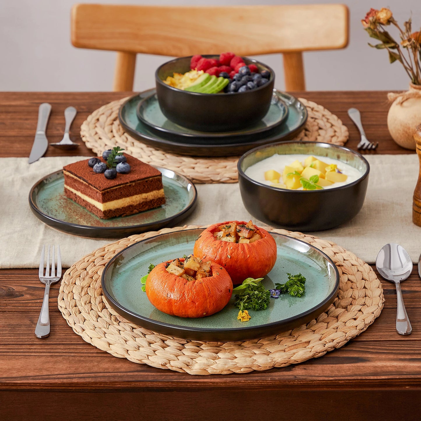 vancasso AMBER 12/16 Piece Ceramic Dinnerware Set Matte Black Stoneware Plats Set with 4/6 pcs Dinner Plate/Dessert/Bowl/Soup
