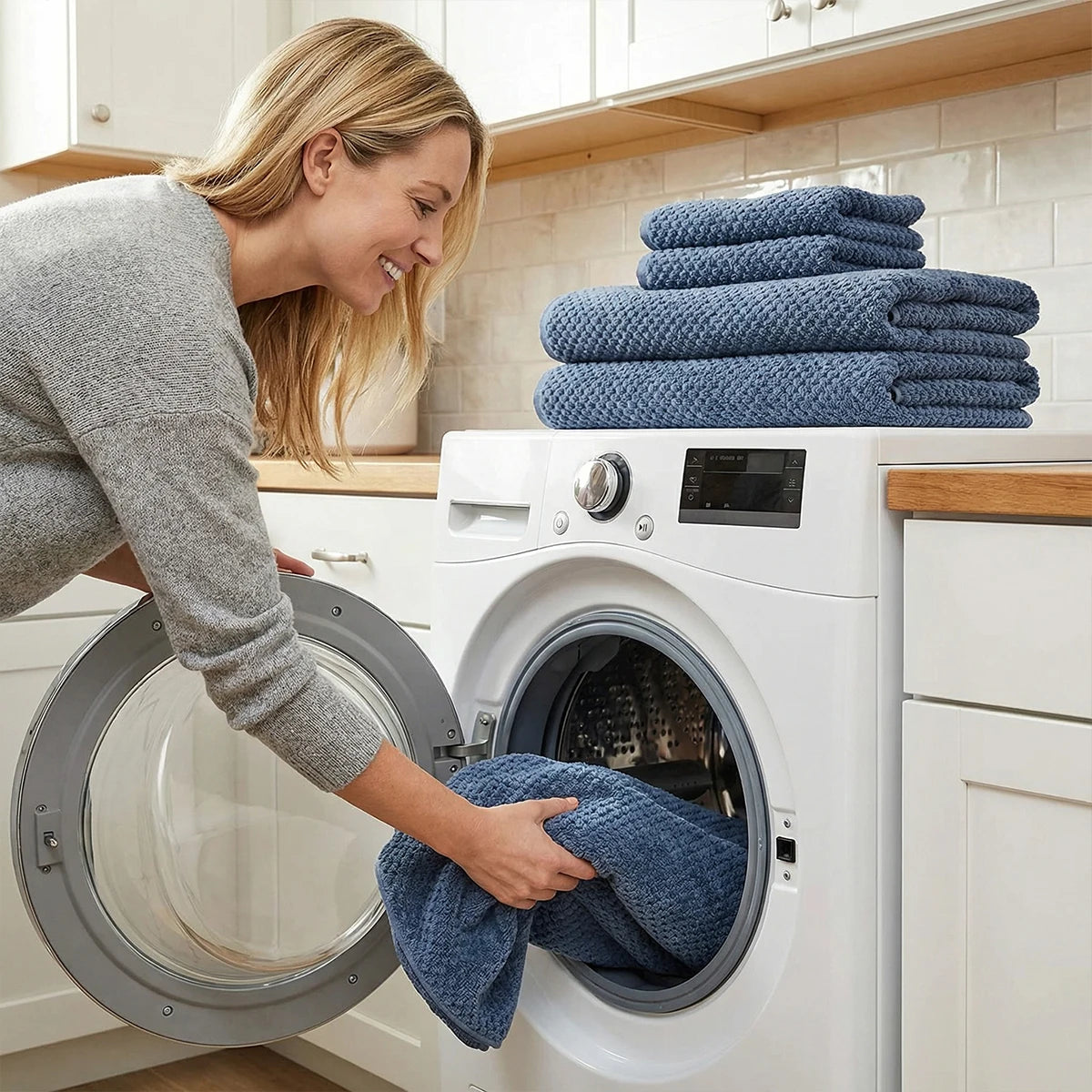 8-Piece Premium Towel Set, 2 Bath Towels + 2 Hand Towels + 4 Face Towels, Soft and Comfortable, Highly Absorbent, Machine Washable