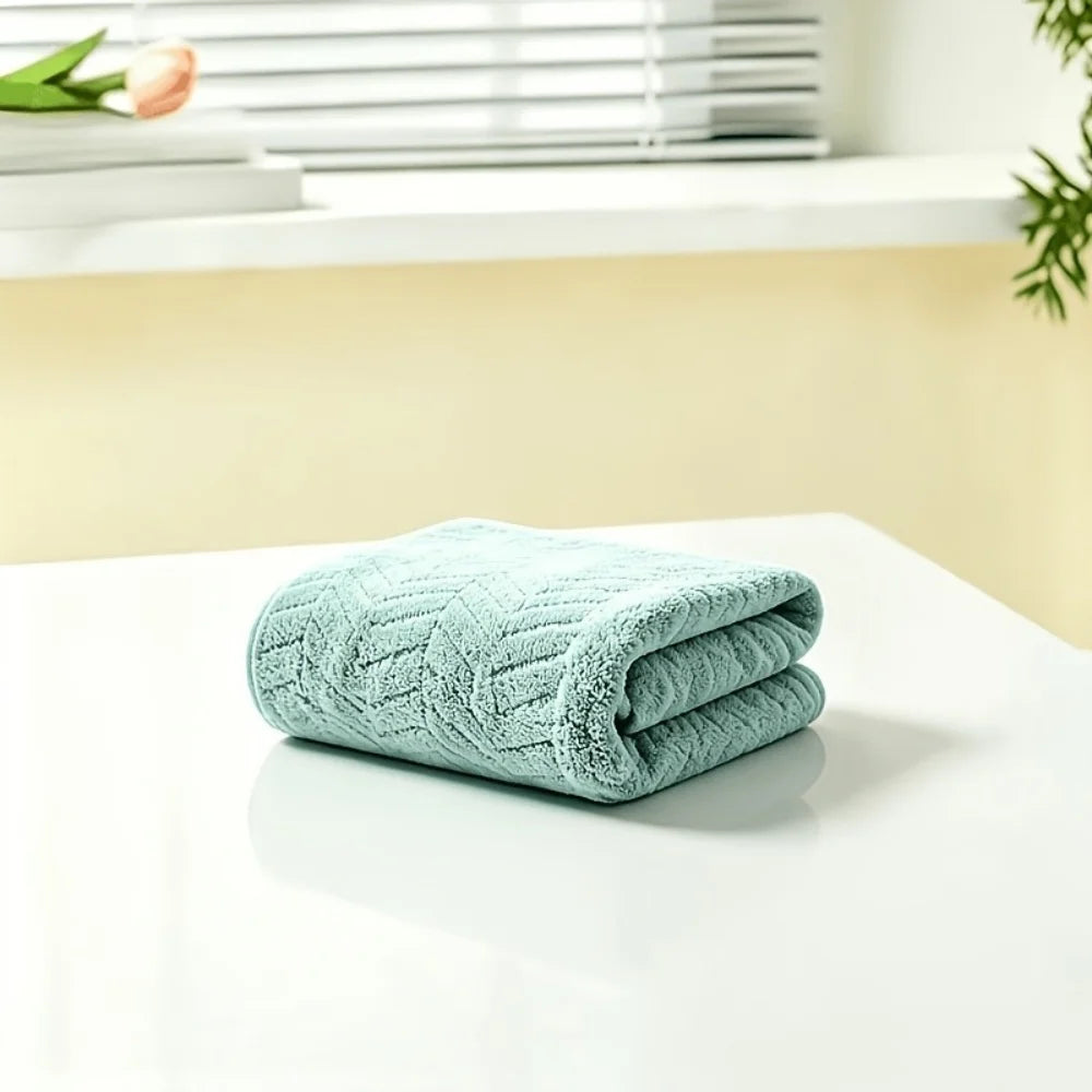 High Quality Thick Coral Velvet Bath Towels, Soft and Absorbent Towels, Sports Beach Towels for Home and Hotel Use