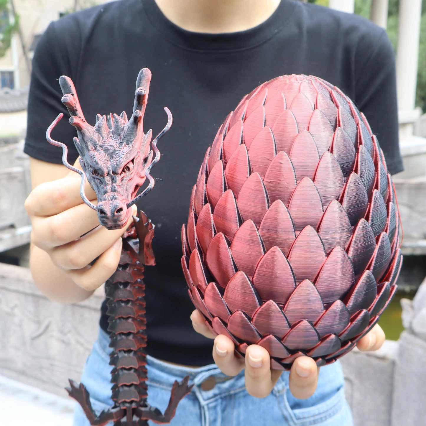 3D printed giant egg, 7in scale, with a 24in dragon; large decorative gift, suitable for parties, Easter